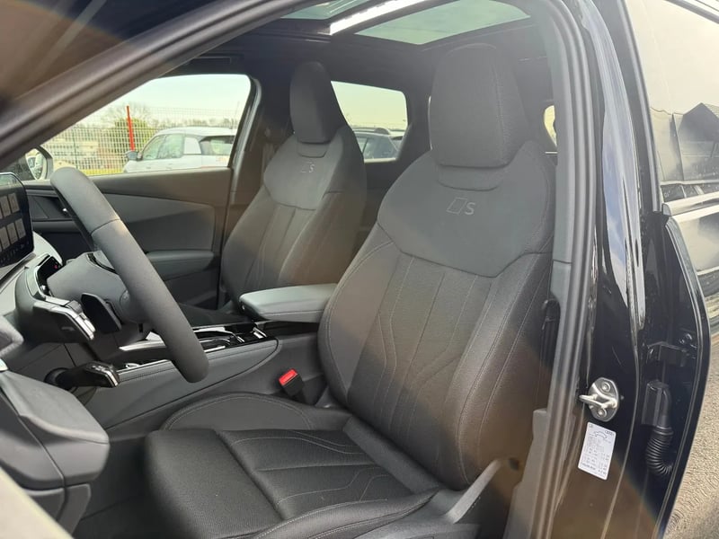 Photo de la voiture AUDI Q3 DIESEL TDI 150 ch S tronic 7 S line