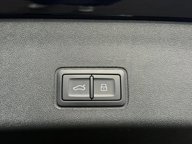 Photo de la voiture AUDI Q3 DIESEL TDI 150 ch S tronic 7 S line