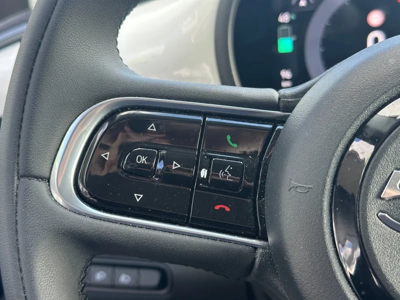 Photo de la voiture FIAT 500e BERLINE 500 e 118 ch Nouvelle 500