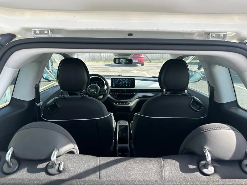 Photo de la voiture FIAT 500e BERLINE 500 e 118 ch Nouvelle 500