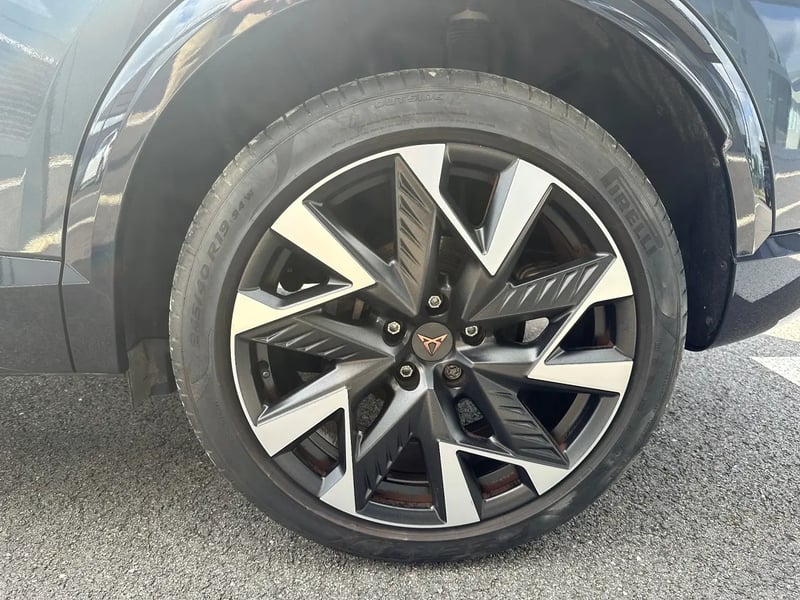 Photo de la voiture CUPRA FORMENTOR 1.5 eTSI Hybrid 150 ch DSG7 V