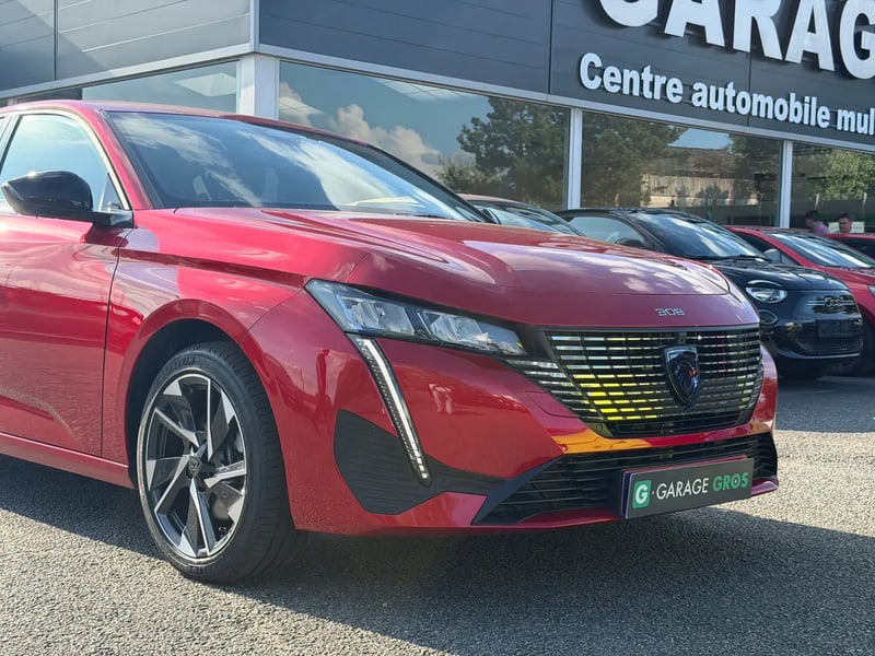 Photo de la voiture PEUGEOT 308 Hybrid 145 e-DCS6 Allure
