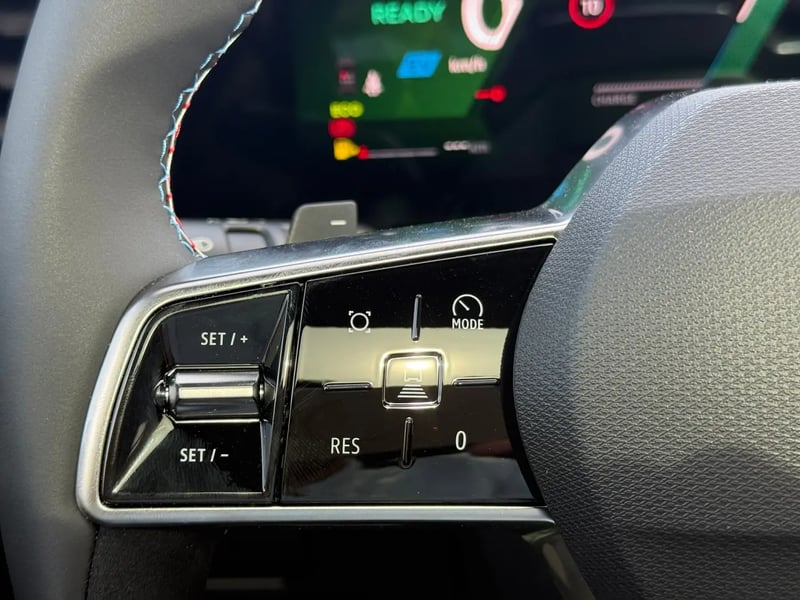 Photo de la voiture RENAULT AUSTRAL full hybrid E-Tech 200 ch Esprit Alpine