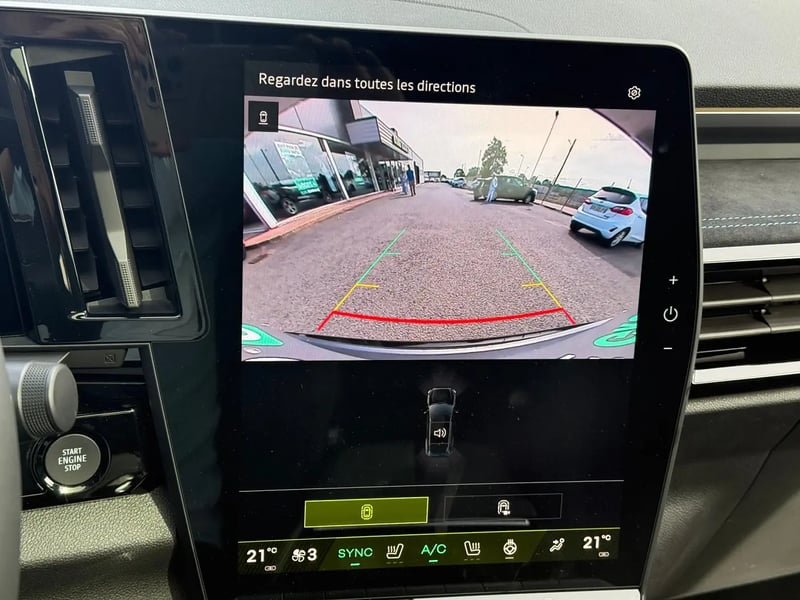 Photo de la voiture RENAULT AUSTRAL full hybrid E-Tech 200 ch Esprit Alpine