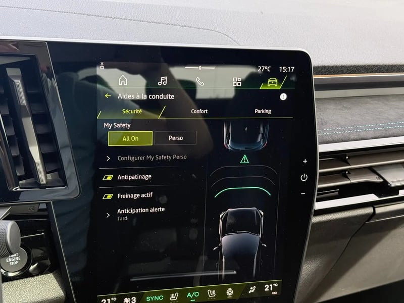 Photo de la voiture RENAULT AUSTRAL full hybrid E-Tech 200 ch Esprit Alpine