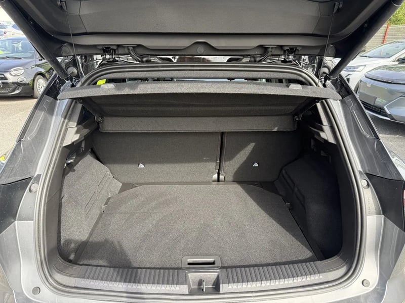 Photo de la voiture RENAULT AUSTRAL full hybrid E-Tech 200 ch Esprit Alpine