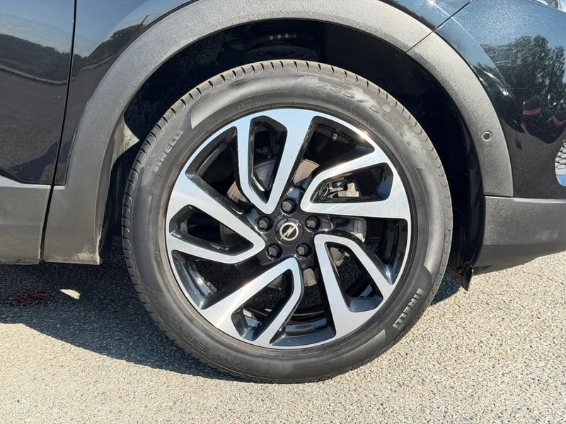 Photo de la voiture OPEL GRANDLAND X BUSINESS 1.5 Diesel 130 ch BVA6 Innovation Business