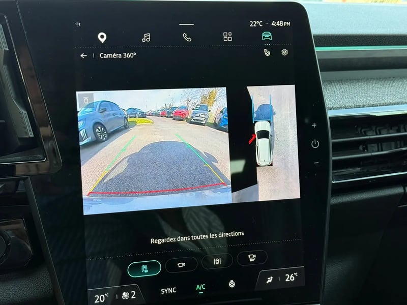 Photo de la voiture RENAULT ESPACE VI E-Tech hybrid 200 Techno