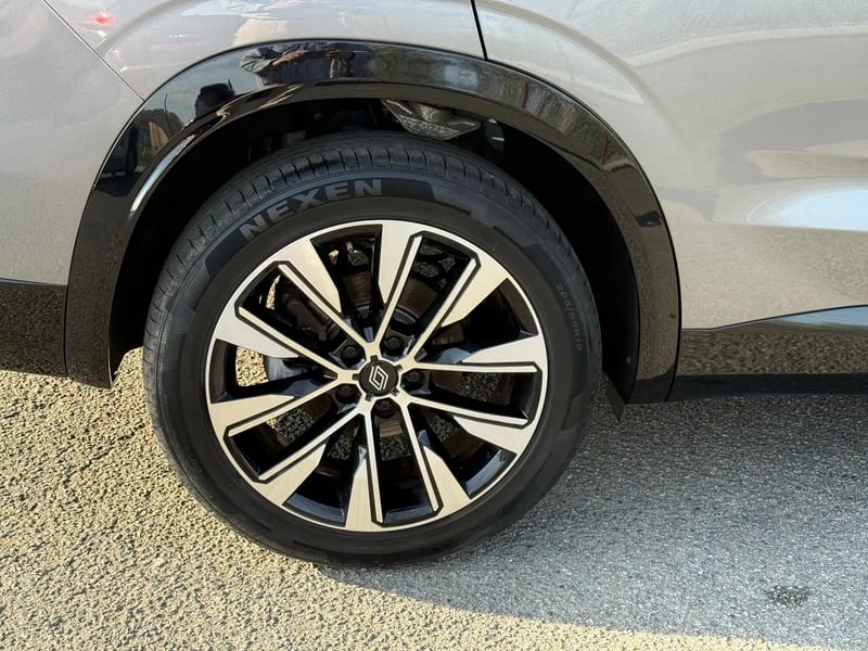 Photo de la voiture RENAULT ESPACE VI E-Tech hybrid 200 Techno