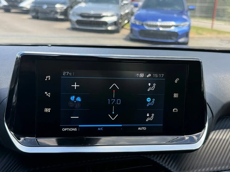 Photo de la voiture PEUGEOT 2008 BlueHDi 110 S&S BVM6 Allure Pack