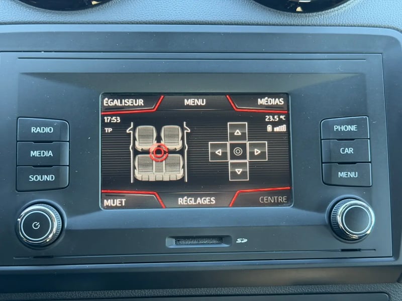 Photo de la voiture SEAT IBIZA 1.4 TDI 105 ch S/S Connect
