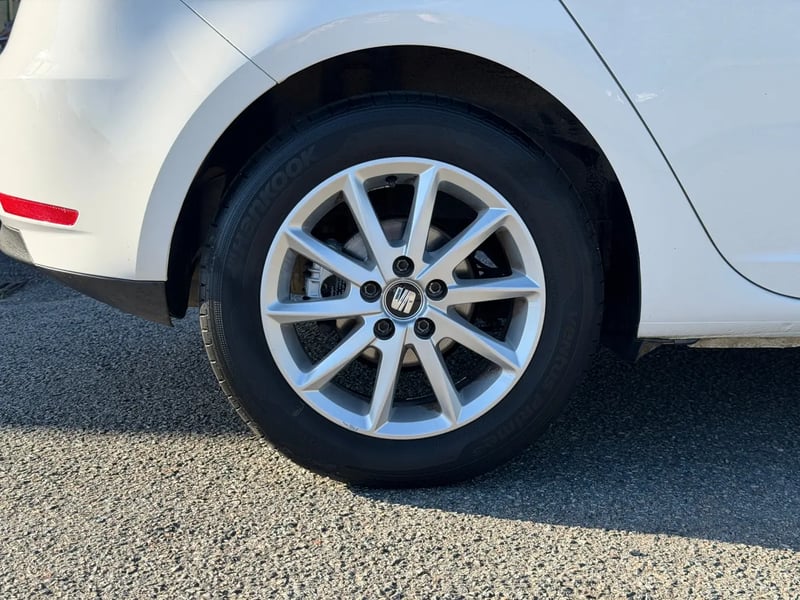 Photo de la voiture SEAT IBIZA 1.4 TDI 105 ch S/S Connect