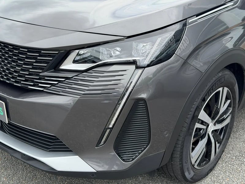 Photo de la voiture PEUGEOT 3008 PureTech 130ch S&S BVM6 GT