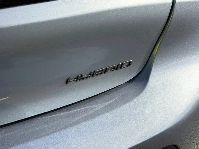 Photo de la voiture PEUGEOT 208 Hybrid 110 ch e-DCS6 Style