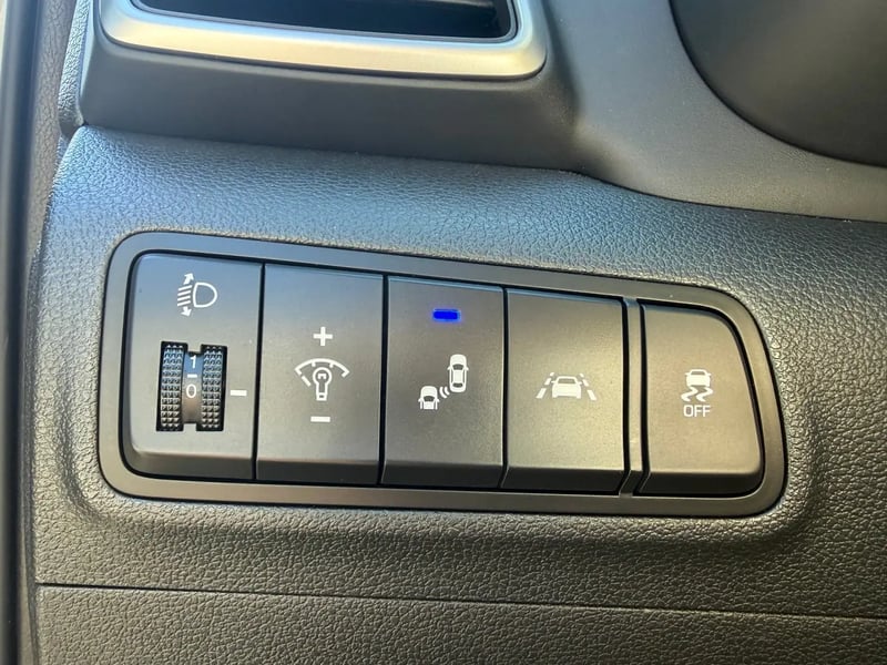 Photo de la voiture HYUNDAI TUCSON 1.6 CRDi 136 hybrid 48V DCT-7 Creative