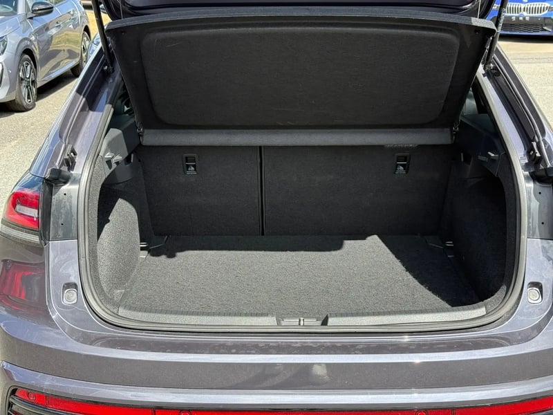 Photo de la voiture VOLKSWAGEN TAIGO 1.0 TSI 116 DSG7 R-Line