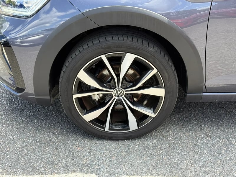 Photo de la voiture VOLKSWAGEN TAIGO 1.0 TSI 116 DSG7 R-Line