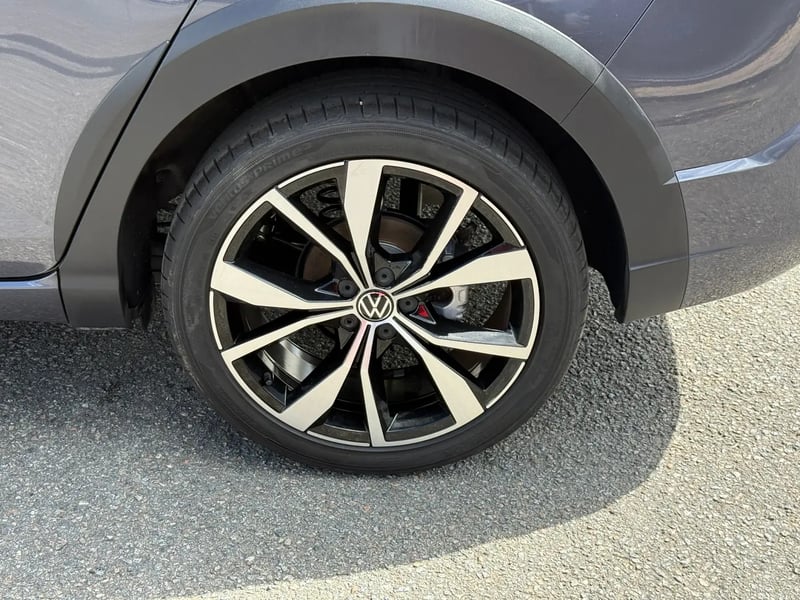 Photo de la voiture VOLKSWAGEN TAIGO 1.0 TSI 116 DSG7 R-Line