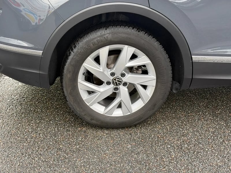 Photo de la voiture VOLKSWAGEN TIGUAN 1.5 TSI 150ch DSG7 Life Plus