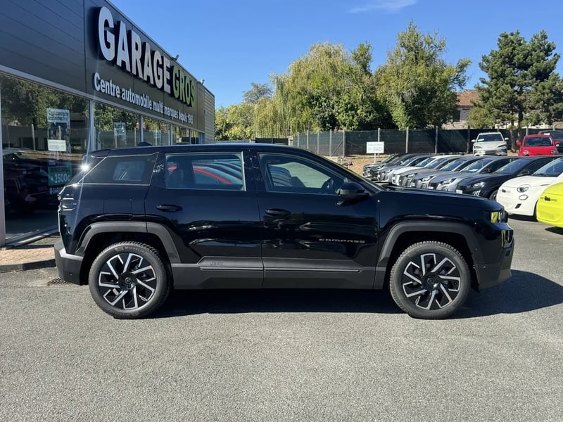 Photo de la voiture JEEP COMPASS 1.2 Turbo T3 145 ch BVR6 e-Hybrid Altitude