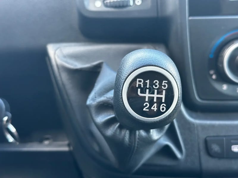 Photo de la voiture OPEL MOVANO FOURGON FGN 3.5T L3H2 140 CH PACK CLIM
