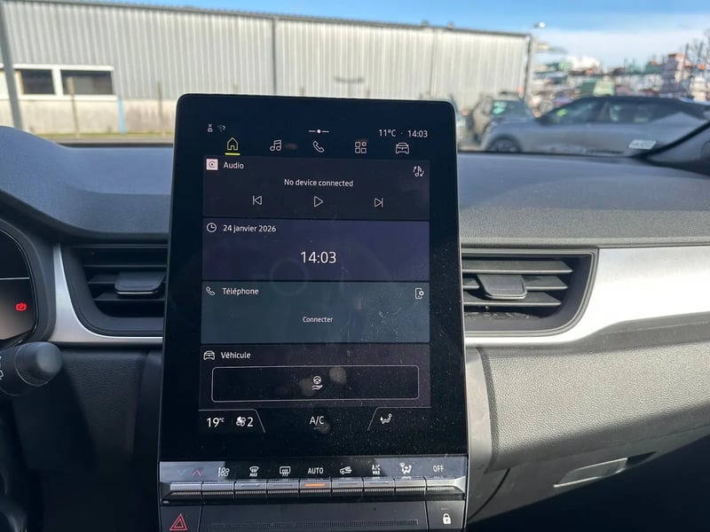 Photo de la voiture RENAULT CAPTUR TCe 90 ch Evolution