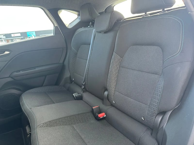 Photo de la voiture RENAULT CAPTUR TCe 90 ch Evolution
