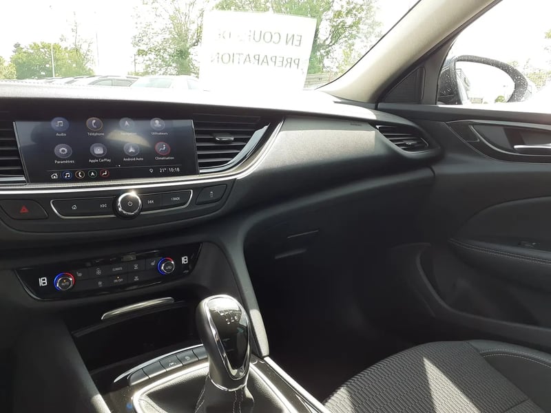 Photo de la voiture OPEL INSIGNIA GRAND SPORT 2.0 Diesel 174 ch BVM6 Elegance