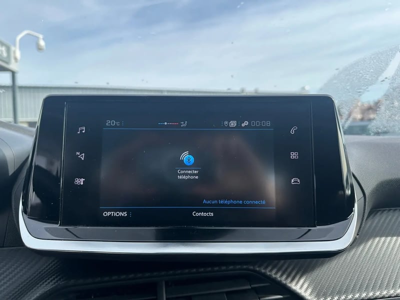Photo de la voiture PEUGEOT 208 PureTech 100 S&S BVM6 Active Pack