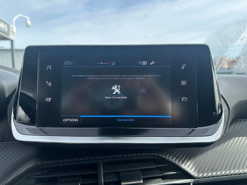 Photo de la voiture PEUGEOT 208 PureTech 100 S&S BVM6 Active Pack
