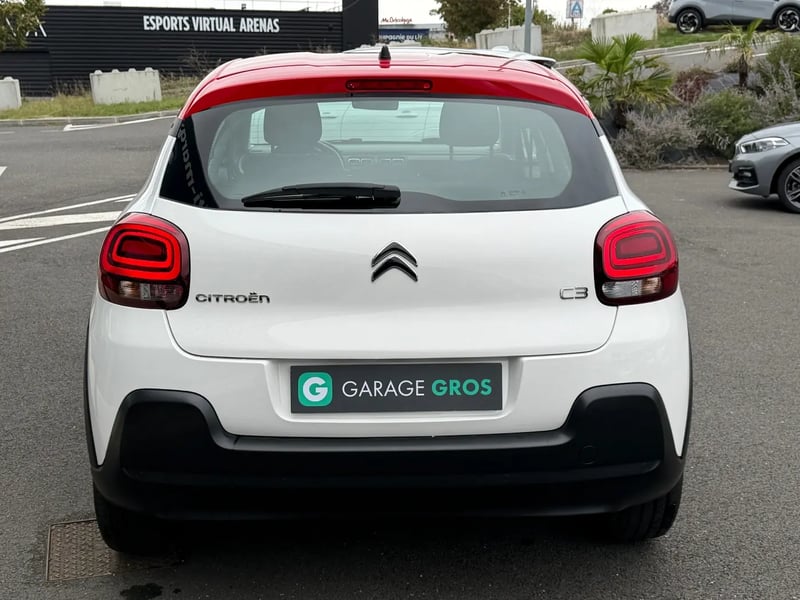 Photo de la voiture CITROEN C3 PureTech 83 S&S BVM5 Shine