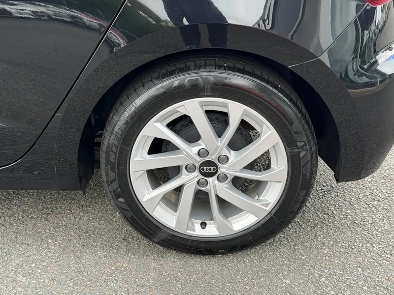 Photo de la voiture AUDI A1 SPORTBACK 25 TFSI 95 ch BVM5