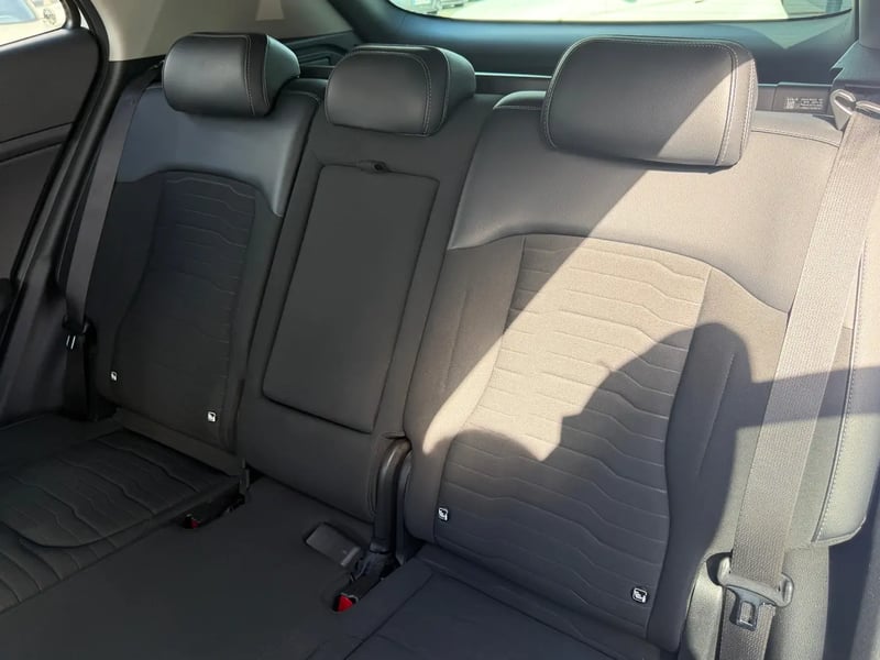 Photo de la voiture KIA SPORTAGE 1.6 T-GDi 150ch MHEV DCT7 4x2 Design