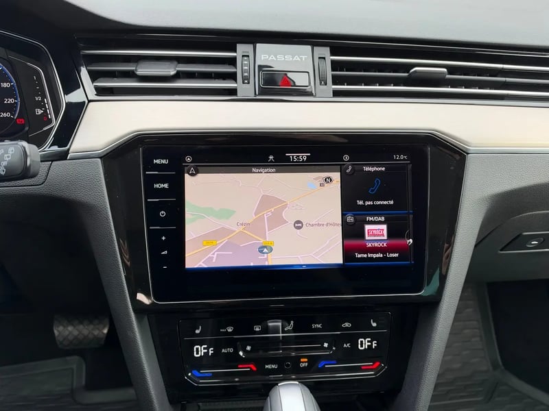 Photo de la voiture VOLKSWAGEN PASSAT SW 2.0 TDI EVO SCR 150 DSG7 Lounge