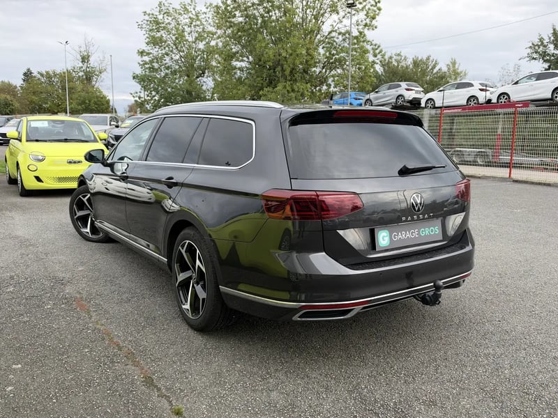Photo de la voiture VOLKSWAGEN PASSAT SW 2.0 TDI EVO SCR 150 DSG7 Lounge