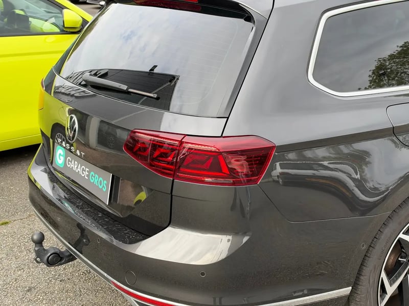 Photo de la voiture VOLKSWAGEN PASSAT SW 2.0 TDI EVO SCR 150 DSG7 Lounge