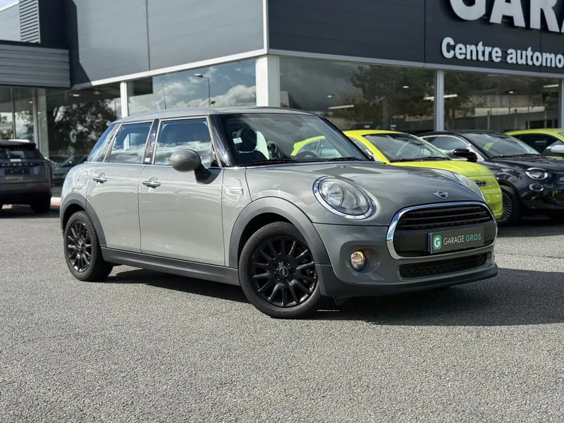 Photo de la voiture MINI HATCH 5 PORTES F55 One 102 ch Edition Shoreditch