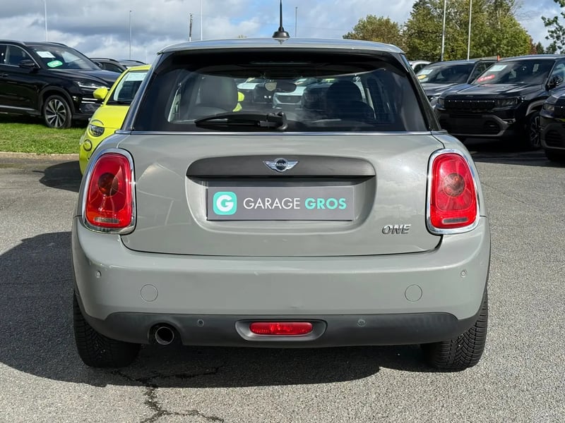 Photo de la voiture MINI HATCH 5 PORTES F55 One 102 ch Edition Shoreditch