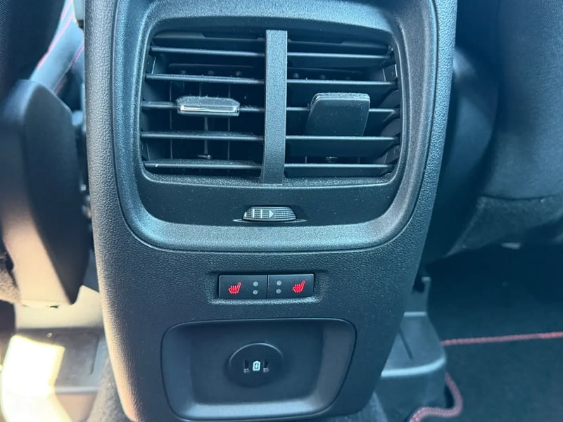Photo de la voiture FORD KUGA 1.5 TDCi 120 S&S 4x2 Powershift ST-Line