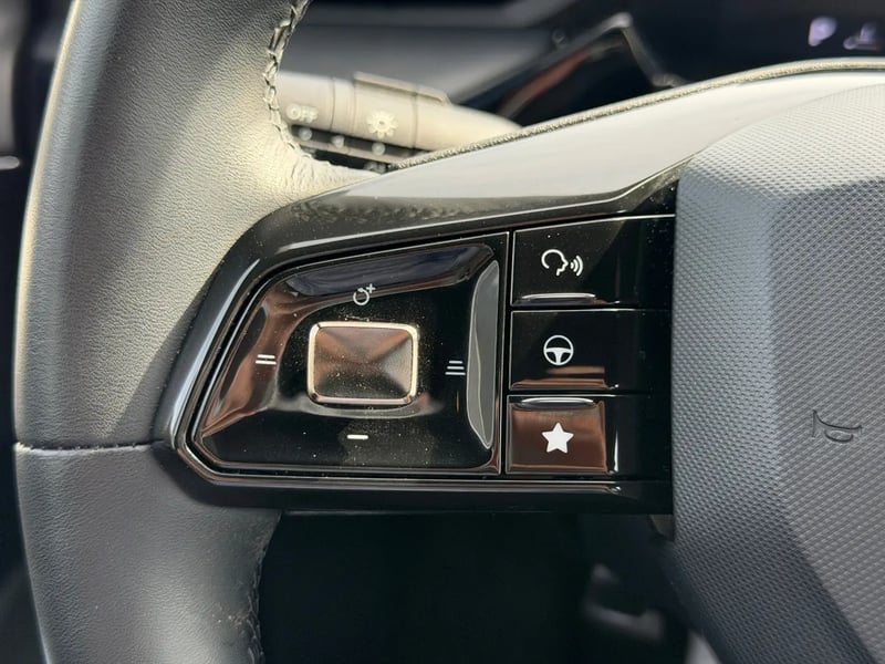 Photo de la voiture MG MG3 1.5 L Hybrid+ 195 ch Luxury