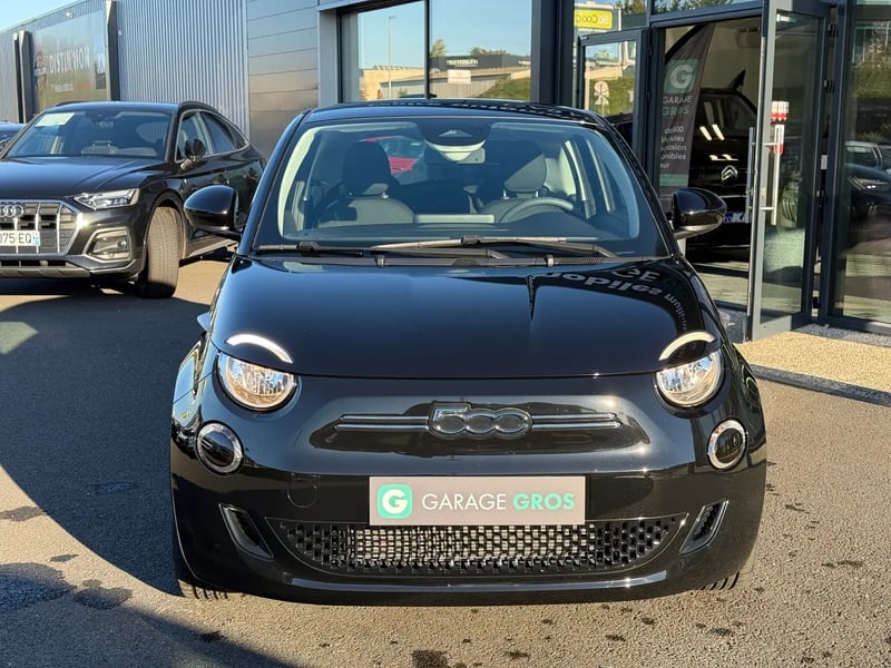 Photo de la voiture FIAT 500e BERLINE 500 e 118ch MY24 NOIR