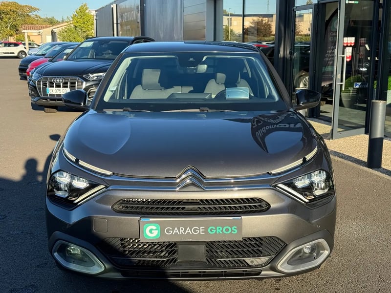 Photo de la voiture CITROEN C4 BlueHDi 130 S&S EAT8 Shine
