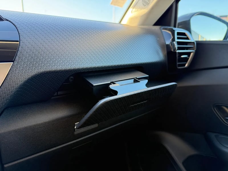 Photo de la voiture CITROEN C4 BlueHDi 130 S&S EAT8 Shine