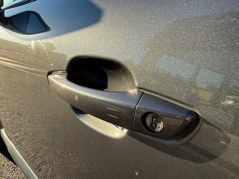Photo de la voiture CITROEN C4 BlueHDi 130 S&S EAT8 Shine