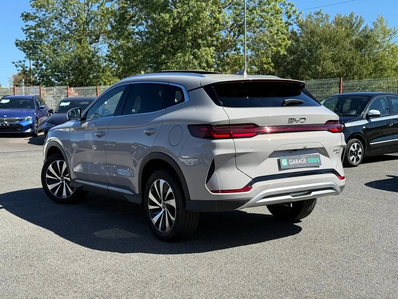 Photo de la voiture BYD SEAL U 1.5l DM-i 218 ch PHEV Boost