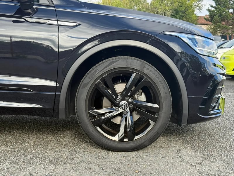 Photo de la voiture VOLKSWAGEN TIGUAN 2.0 TDI 150ch DSG7 R-Line