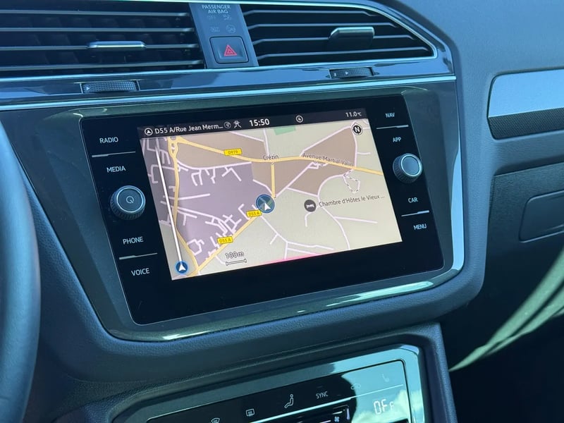 Photo de la voiture VOLKSWAGEN TIGUAN 2.0 TDI 150ch DSG7 Life Plus