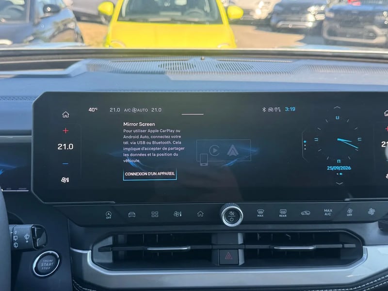 Photo de la voiture JEEP COMPASS 1.2 Turbo T3 145 ch BVR6 e-Hybrid Summit