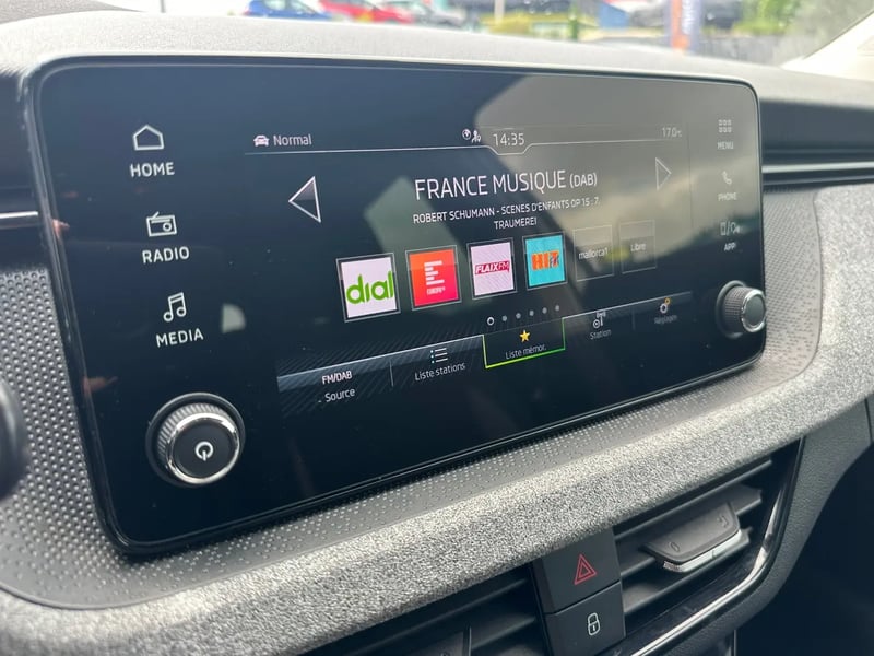 Photo de la voiture SKODA SCALA 1.0 TSI Evo 2 116 ch DSG7 Selection