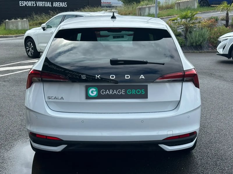 Photo de la voiture SKODA SCALA 1.0 TSI Evo 2 116 ch DSG7 Selection